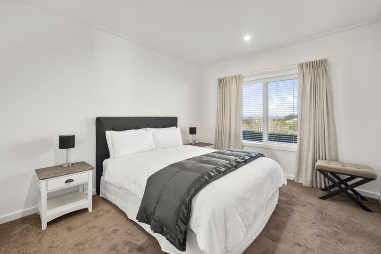 Photo of property in 2/21 Highland Drive, Acacia Bay, Taupo, 3385