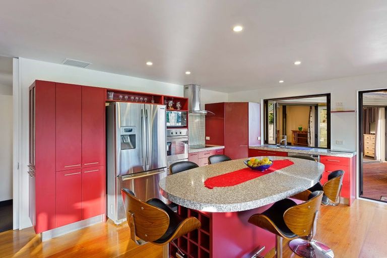 Photo of property in 901 State Highway 1, Te Horo, Otaki, 5581