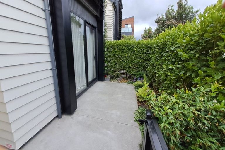 Photo of property in 7 Glidepath Road, Hobsonville, Auckland, 0616