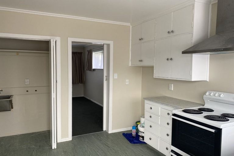 Photo of property in 3/3 Camp Street, Silverstream, Upper Hutt, 5019