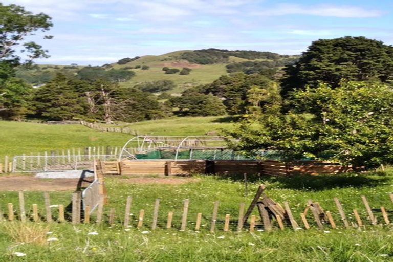 Photo of property in 910 Tangihua Road, Maungakaramea, Whangarei, 0178