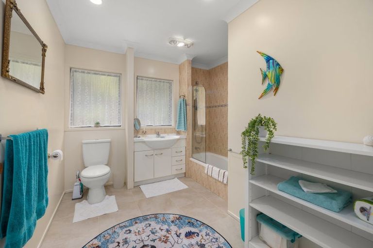 Photo of property in 94 Mccaughan Road, Kerikeri, 0294