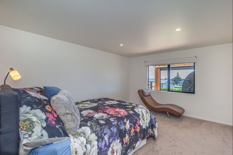 Photo of property in 22 Taonui Street, Waitarere Beach, Levin, 5510