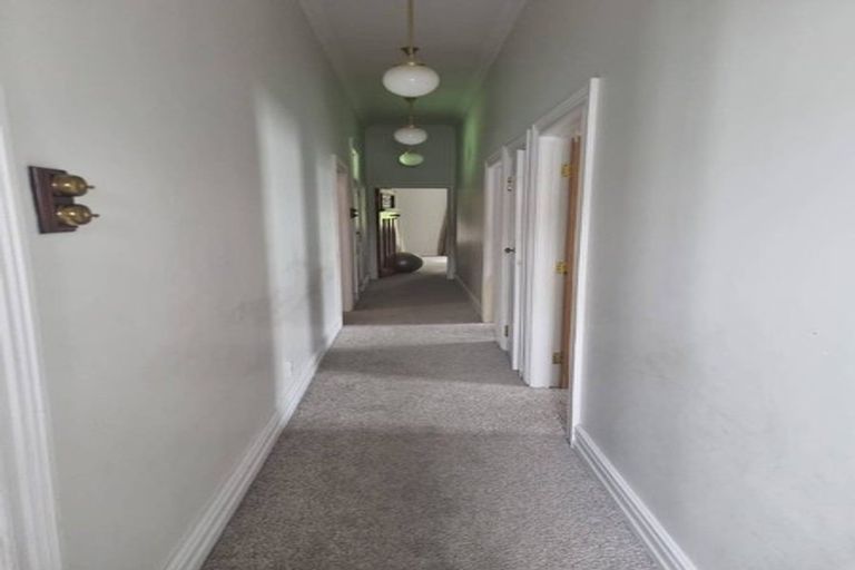 Photo of property in 33 Glencoe Road, Browns Bay, Auckland, 0630