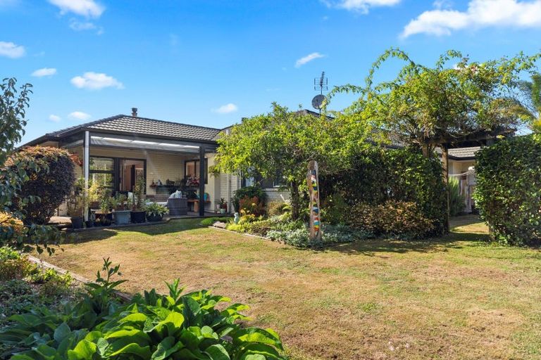 Photo of property in 9 Valleyside Way, Pukekohe, 2120