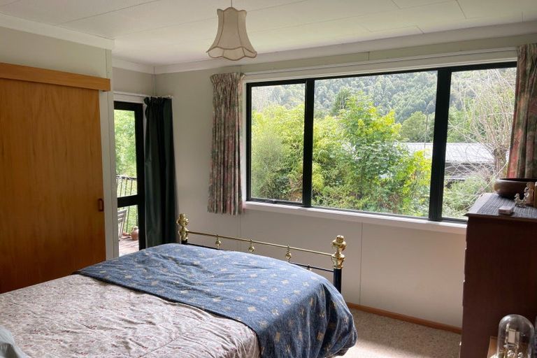 Photo of property in 7 Franklyn Street, Blacks Point, Reefton, 7830