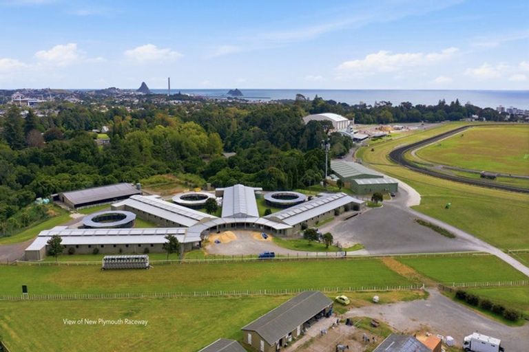 Photo of property in 16 Maranui Street, Welbourn, New Plymouth, 4310