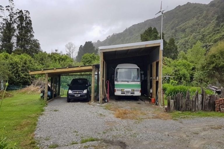 Photo of property in 13 Ives Street, Hector, 7822