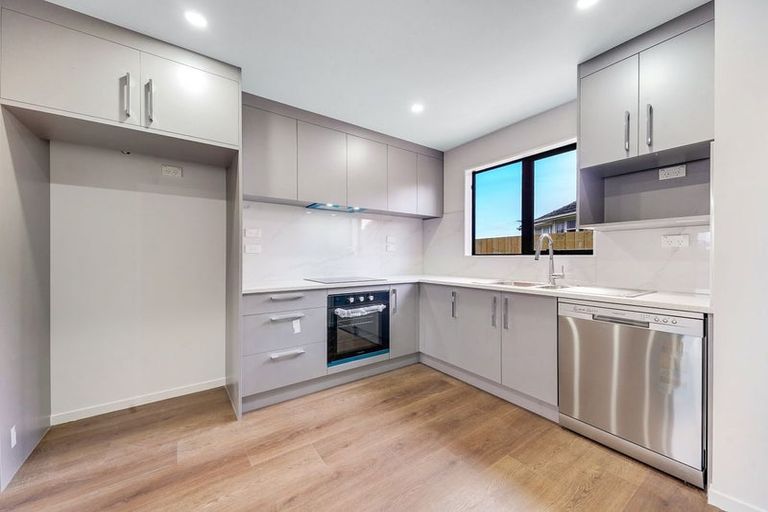 Photo of property in 11 Healy Road, Manurewa, Auckland, 2102