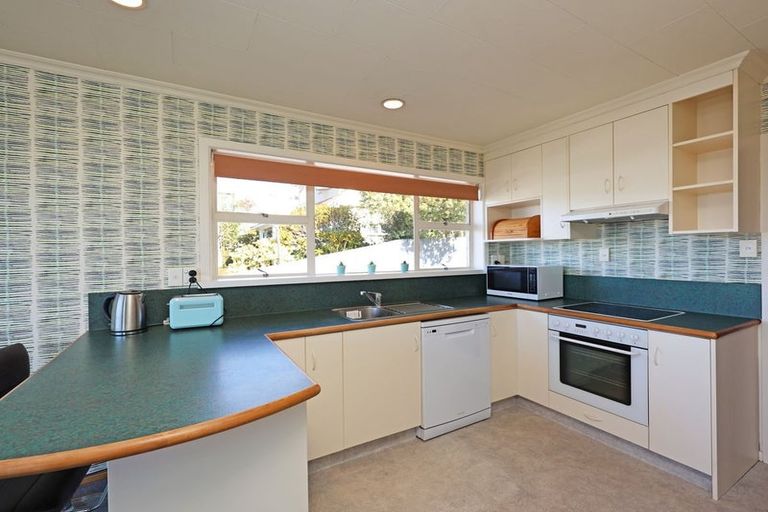 Photo of property in 18 Wharfe Street, South Hill, Oamaru, 9400