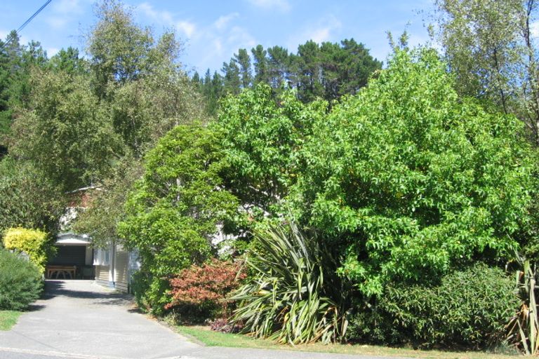 Photo of property in 216 Plateau Road, Te Marua, Upper Hutt, 5018