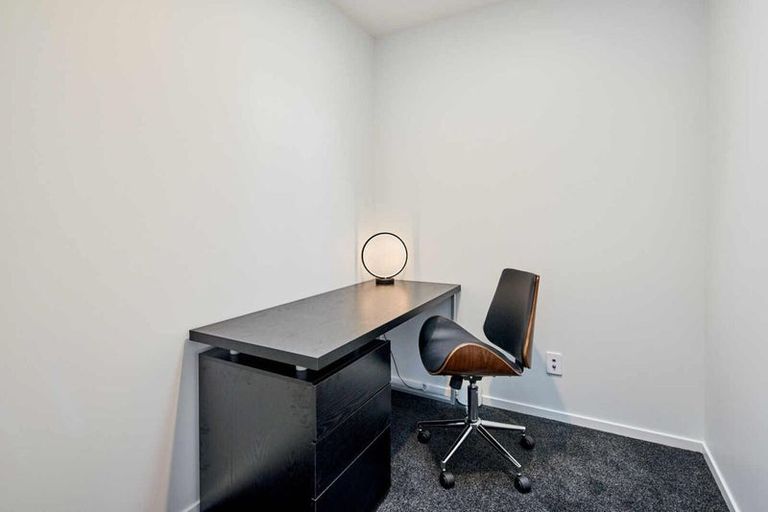 Photo of property in 58 Rangiora Avenue, Kaiwharawhara, Wellington, 6035