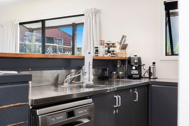 Photo of property in 5b Campbell Road, Mount Maunganui, 3116