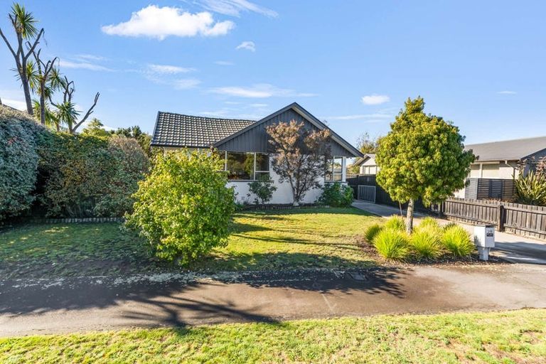 Photo of property in 20 Ashwood Street, Parklands, Christchurch, 8083