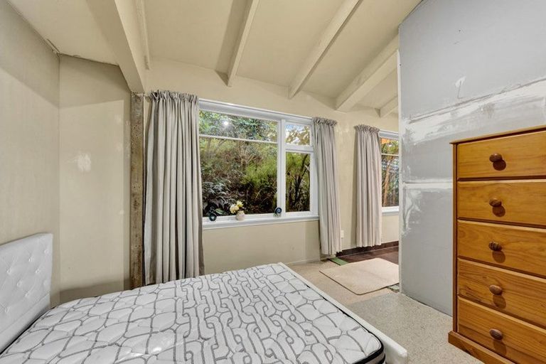 Photo of property in 1077 Dyers Pass Road, Governors Bay, 8971