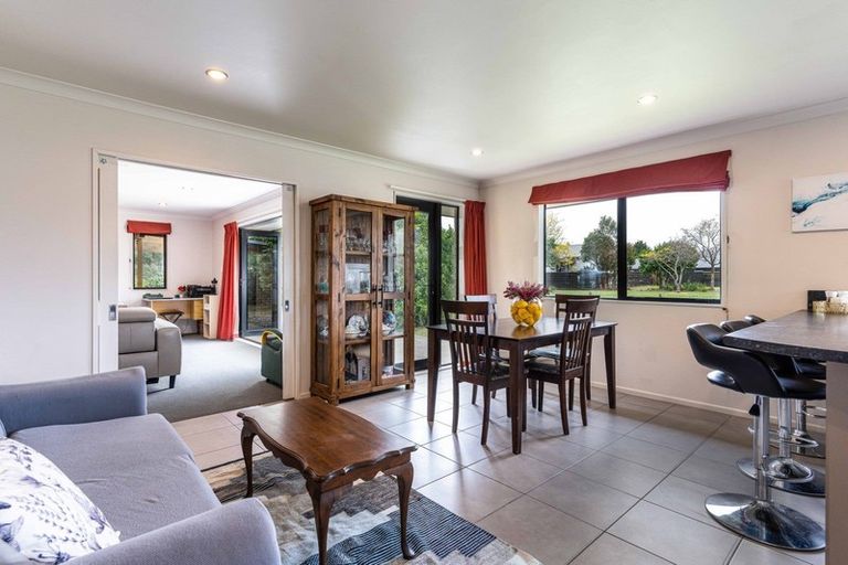 Photo of property in 15 Diamond Court, Ashhurst, 4810