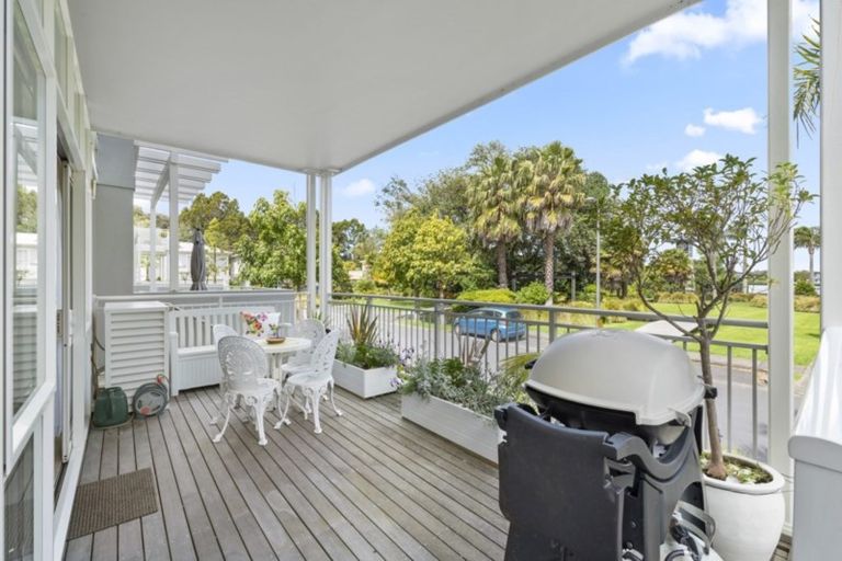 Photo of property in 1 Kensington Drive, Orewa, 0931