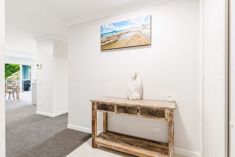 Photo of property in 74 Eaves Bush Parade, Orewa, 0931