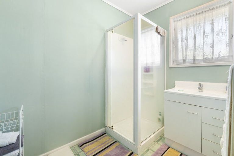 Photo of property in 32 Steven Street, Mangere East, Auckland, 2024