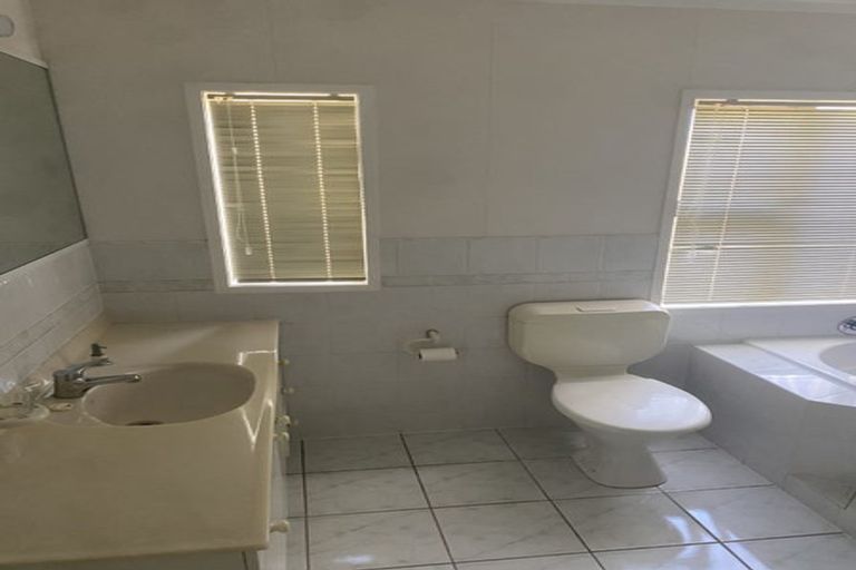 Photo of property in 68 Bramley Drive, Farm Cove, Auckland, 2012