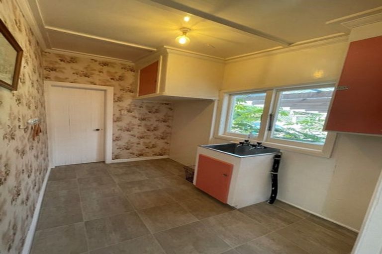 Photo of property in 1186 Egmont Road, Egmont Village, New Plymouth, 4372