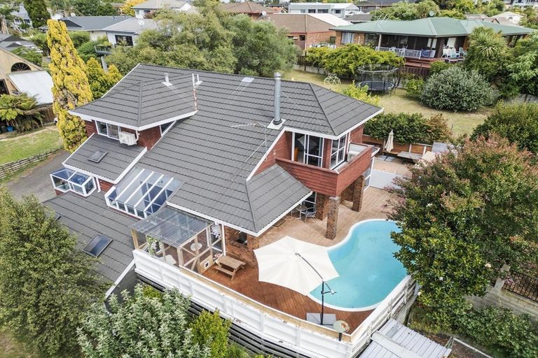 Photo of property in 8 Burn-murdoch Street, St Andrews, Hamilton, 3200