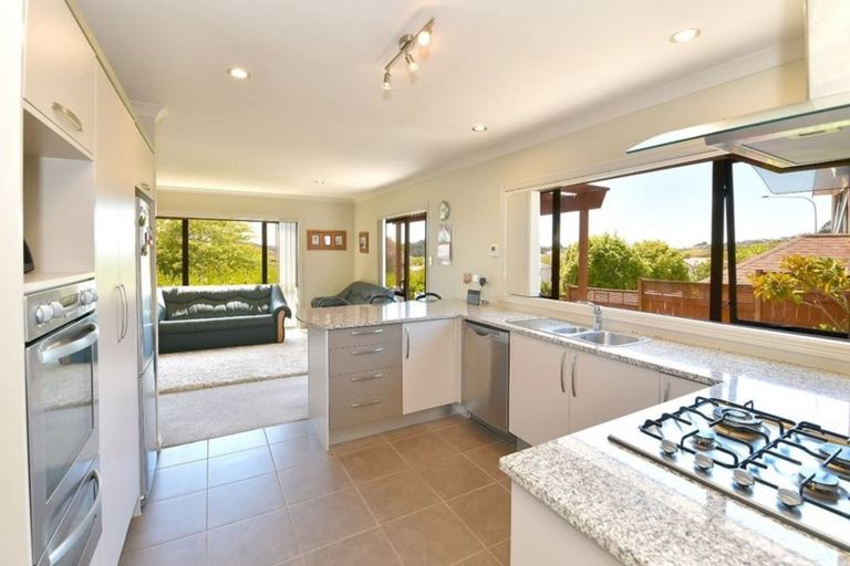 Photo of property in 8 Archer Rayner Place, Greenhithe, Auckland, 0632