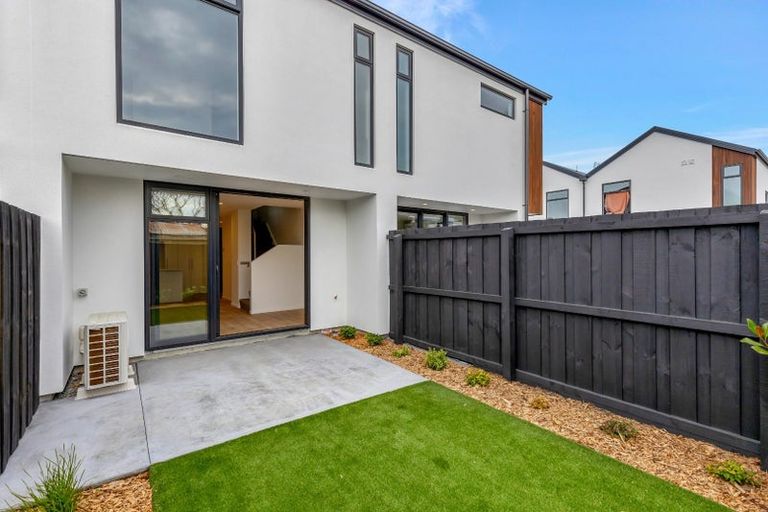 Photo of property in 4/66 Cleveland Street, Edgeware, Christchurch, 8013