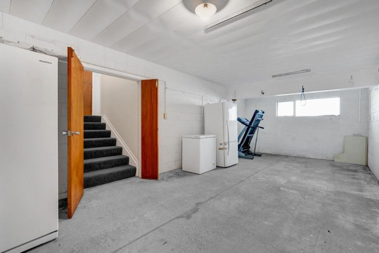 Photo of property in 80 Tukapa Street, Westown, New Plymouth, 4310