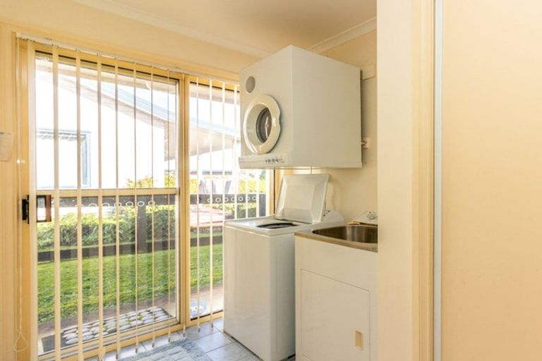 Photo of property in 43 Thames Road, Paeroa, 3600