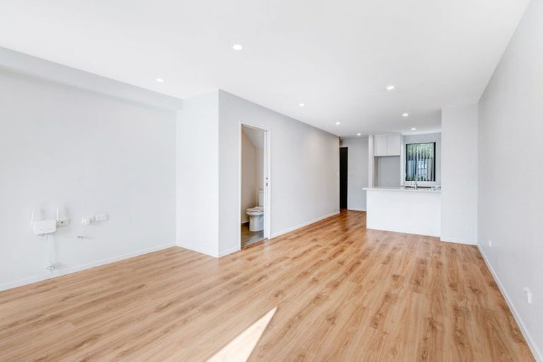 Photo of property in 5 Hinonga Loop, Silverdale, 0932