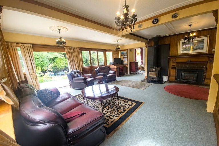 Photo of property in 2 Palmerston Street, Greymouth, 7805