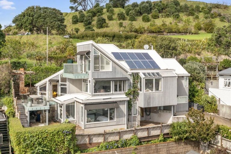 Photo of property in 16a Macky Avenue, Devonport, Auckland, 0624