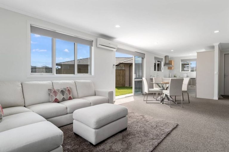 Photo of property in Waterview Estate, 69/4 Greystone Place, Omokoroa, 3114