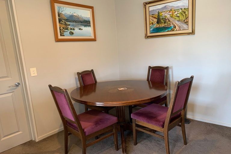 Photo of property in 112 Neplusultra Street, Cromwell, 9310