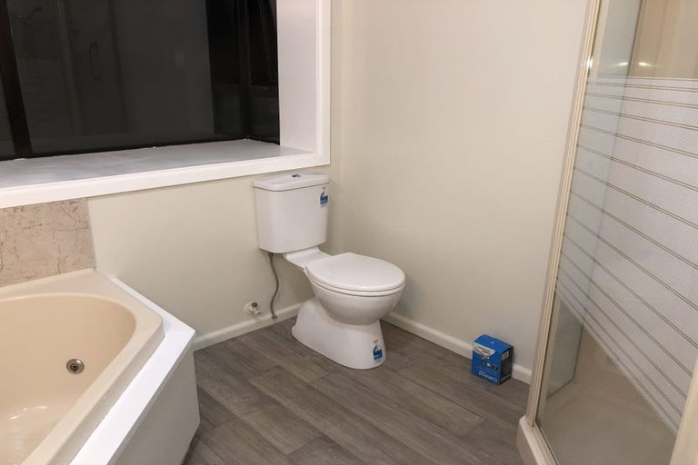 Photo of property in 3 Siska Place, Upper Riccarton, Christchurch, 8041