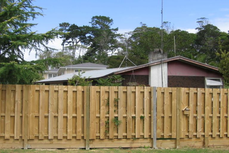 Photo of property in 60 Melba Street, Beach Haven, Auckland, 0626