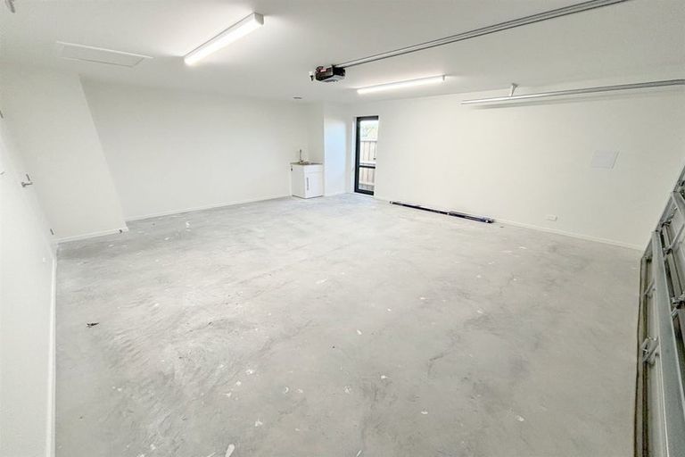 Photo of property in 65 Mehrtens Crescent, Woodend, 7691