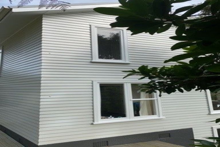 Photo of property in 24 Ngaumatau Road, Point Howard, Lower Hutt, 5013