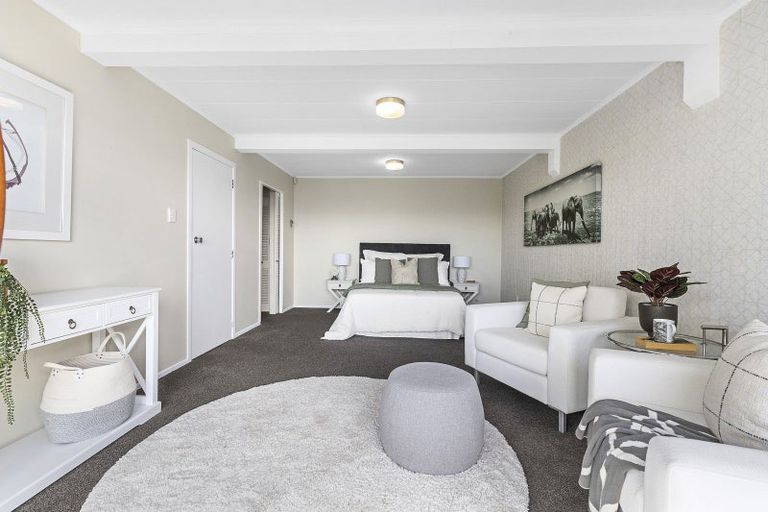 Photo of property in 58 Winston Street, Crofton Downs, Wellington, 6035