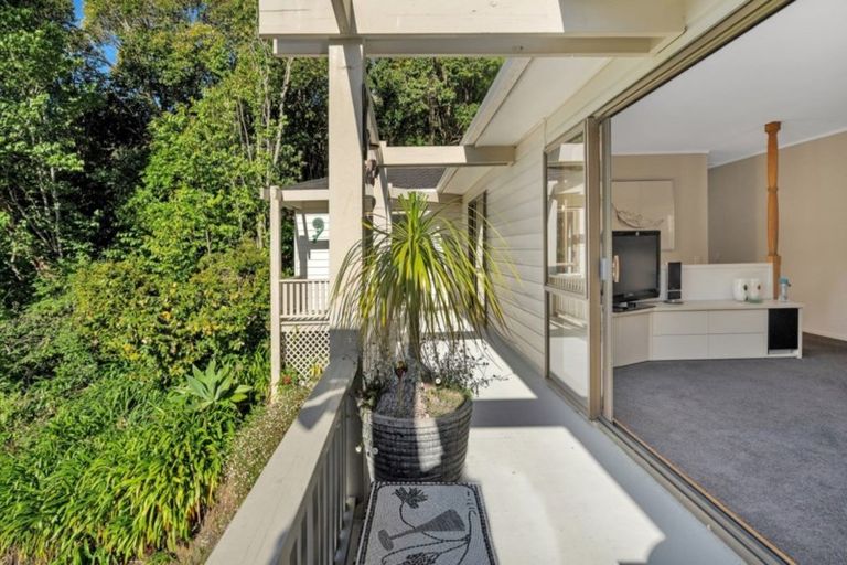 Photo of property in 8 Montressor Place, Howick, Auckland, 2014