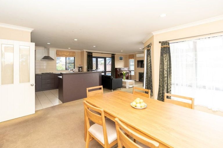 Photo of property in 5 Sovereign Place, Rototuna North, Hamilton, 3210