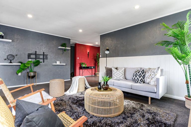 Photo of property in 98 Storey Avenue, Forest Lake, Hamilton, 3200