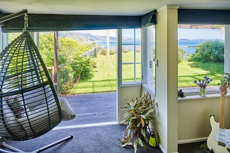 Photo of property in 121 Marine Drive, Sorrento Bay, Lower Hutt, 5013