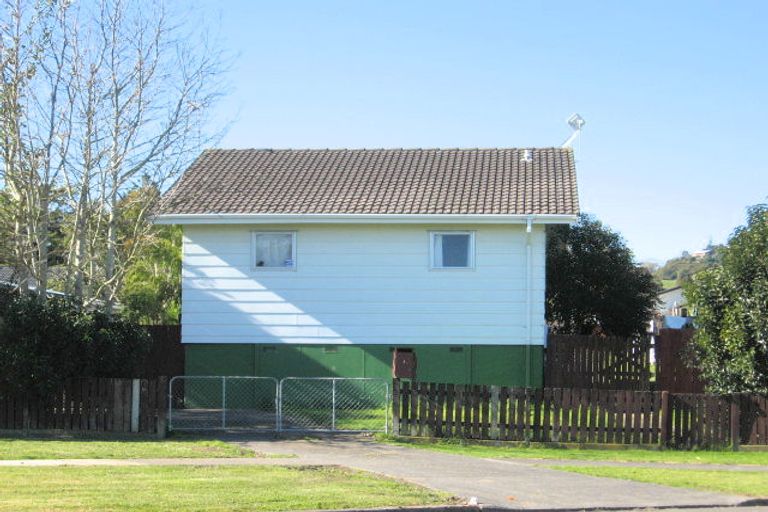 Photo of property in 7 Wing Crescent, Papakura, 2110