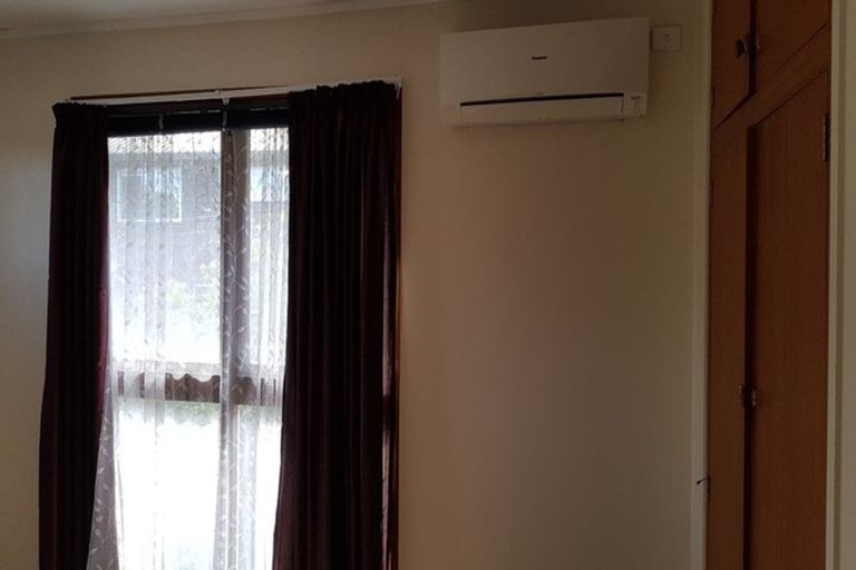 Photo of property in 212 Forrest Hill Road, Forrest Hill, Auckland, 0620