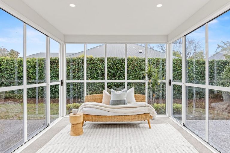 Photo of property in 3/251 Memorial Avenue, Burnside, Christchurch, 8053