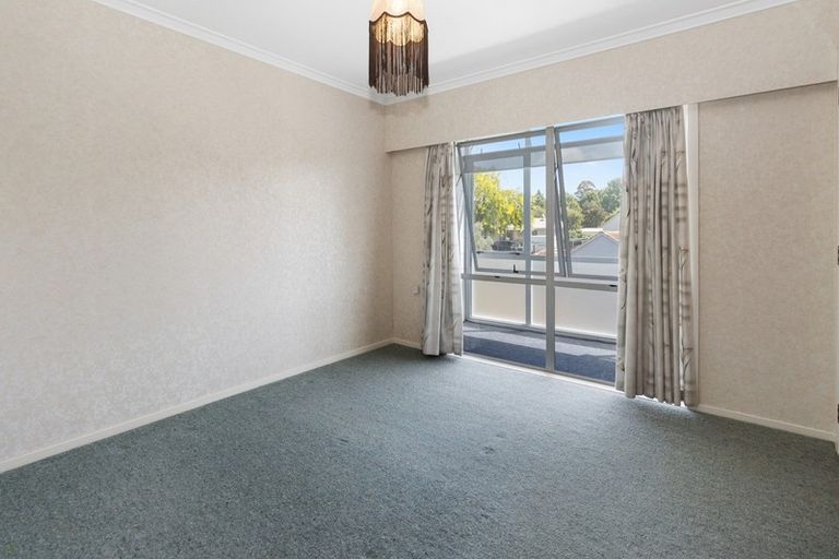 Photo of property in 1 Dillon Place, Hamilton East, Hamilton, 3216