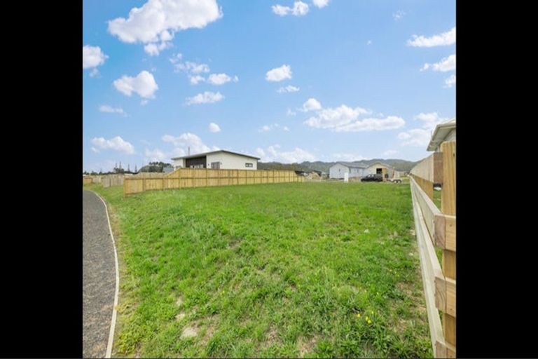 Photo of property in 208 Hamiora Street, Matarangi, 3592