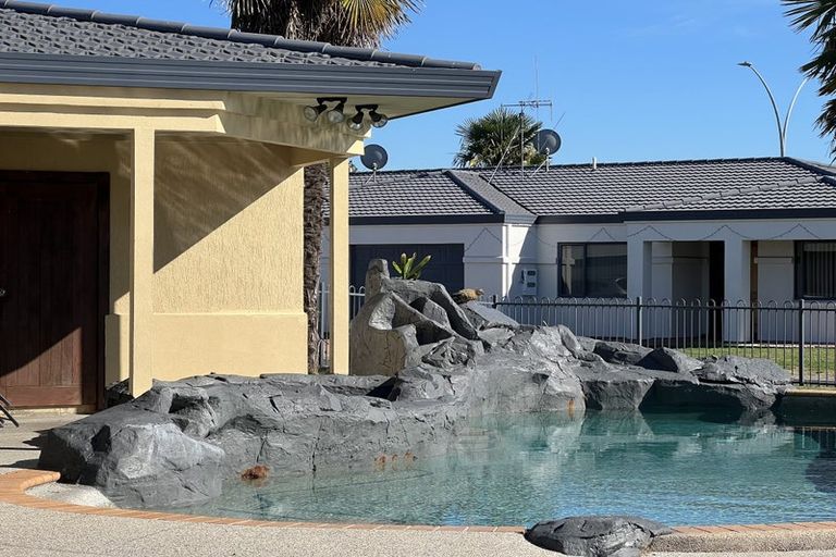 Photo of property in 8 Sudbury Court, Rototuna North, Hamilton, 3210